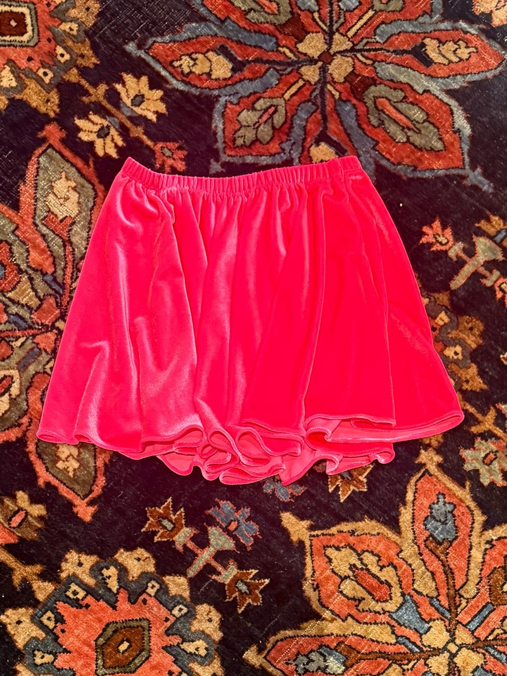 Atsuyo et Akiko Vibrant Pink Velvet Ruffle Skirt